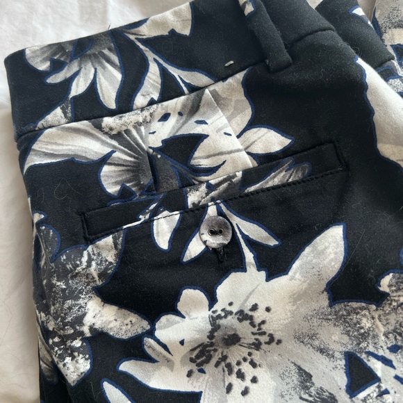 Lord & Taylor ankle length floral pants - Picture 4 of 6